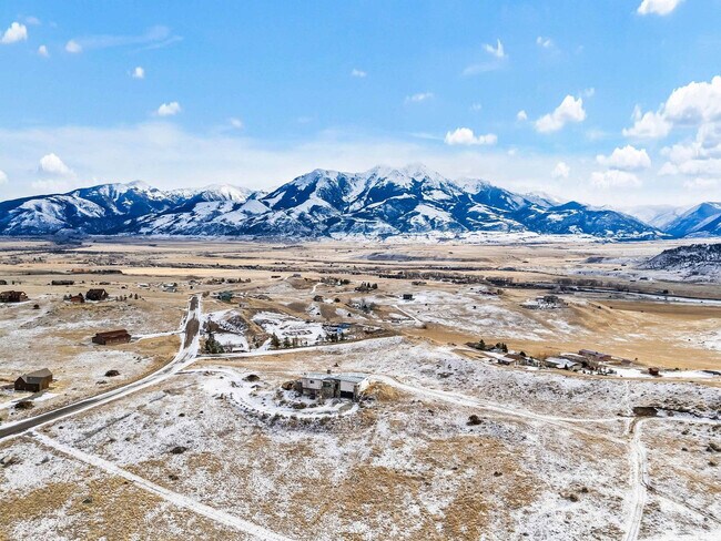 Building Photo - 84 Arcturus Dr