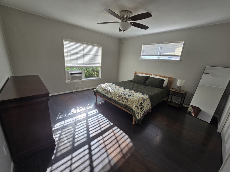 Building Photo - 10608 Georgian Dr