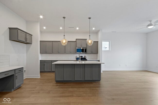 Building Photo - 549 Gilder Dr