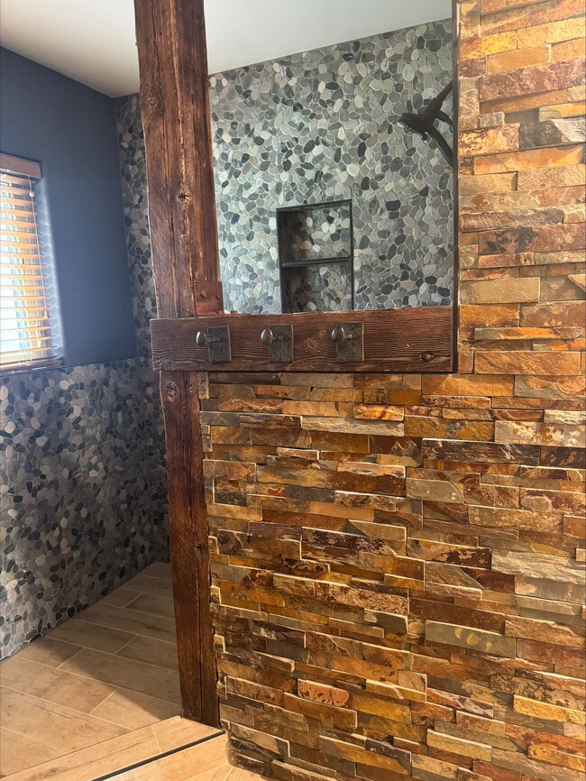 Building Photo - 3356 Cedar Dr
