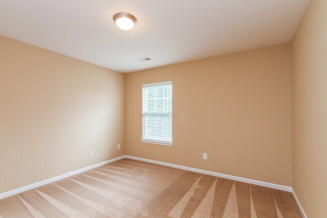 Building Photo - 6415 Colonial Garden Dr