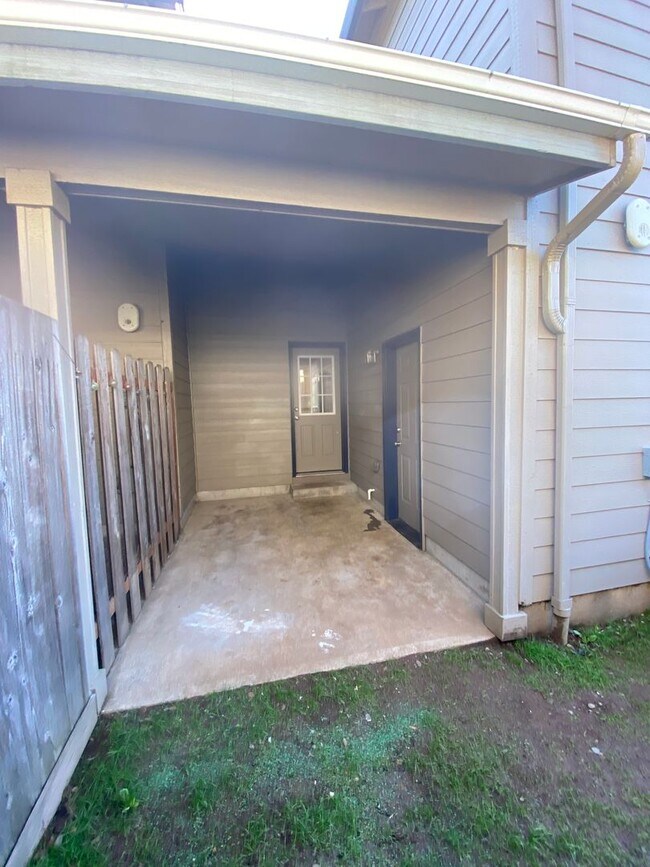 Building Photo - 4495 Benham Ave SE