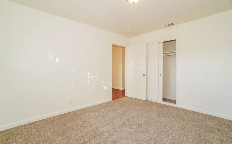 Building Photo - 4528 Olympiad Way