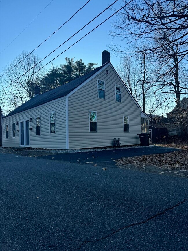 Building Photo - 293-295 Water Street, Unit 1