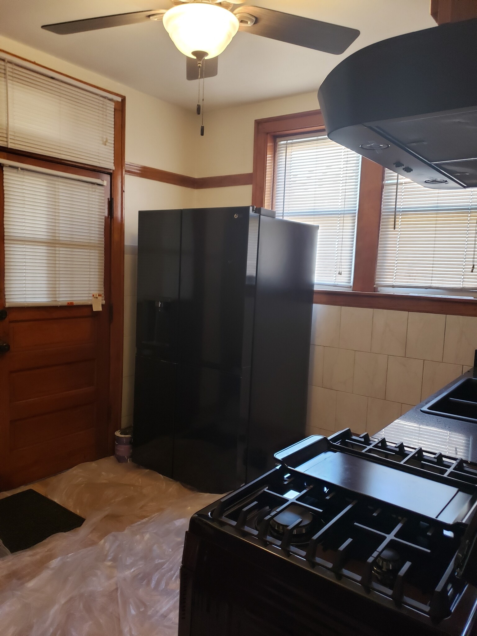 Kitchen - 8231 S Elizabeth St