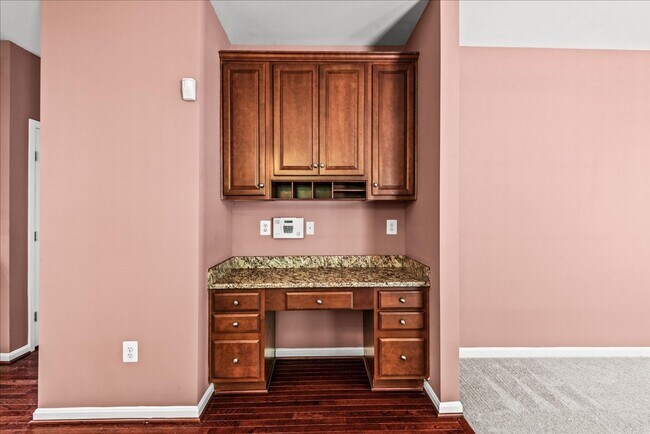 Building Photo - CLOSE TO I-95 & QUANTICO!