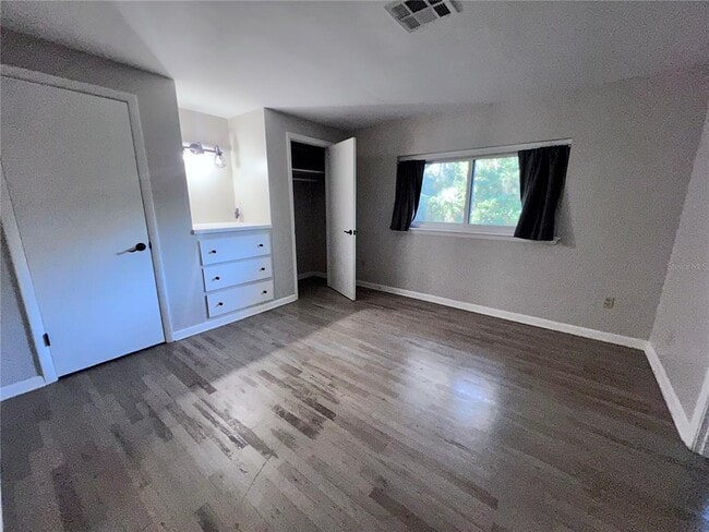 Building Photo - 122 NW 29th St