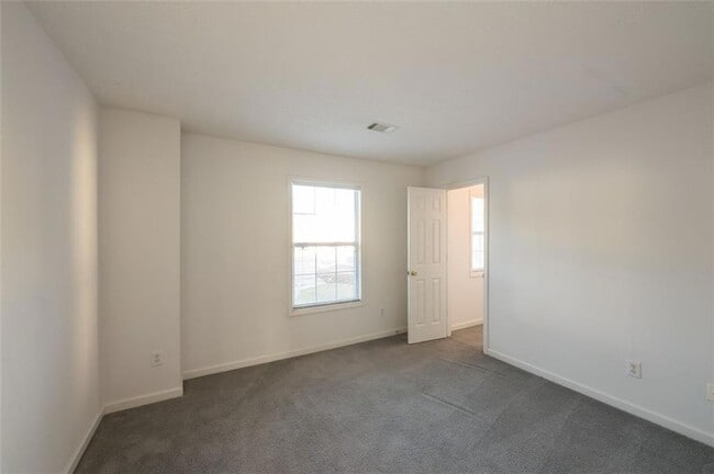 Building Photo - 7040 Magnolia Park Ln NW