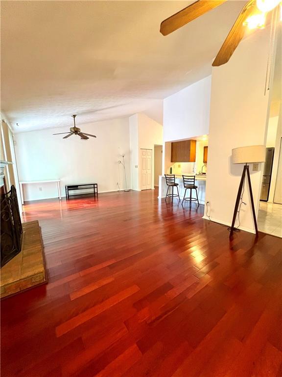 Building Photo - 1295 Taylor Oaks Dr