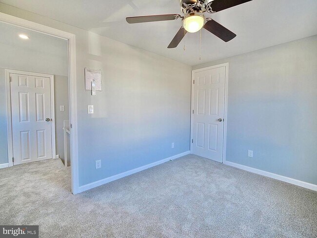 Building Photo - 40 Neeld Ln