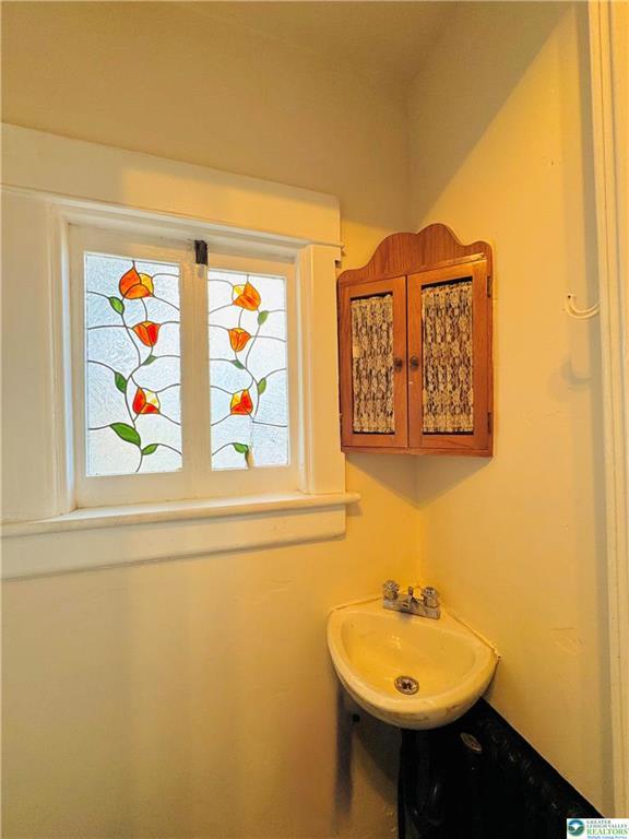 Building Photo - 2619 Broad St