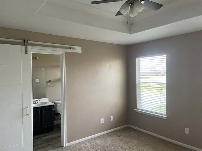 Building Photo - 3 BEDROOM PLUS OFFICE, COMMUNITY POOL, BELTON ISD