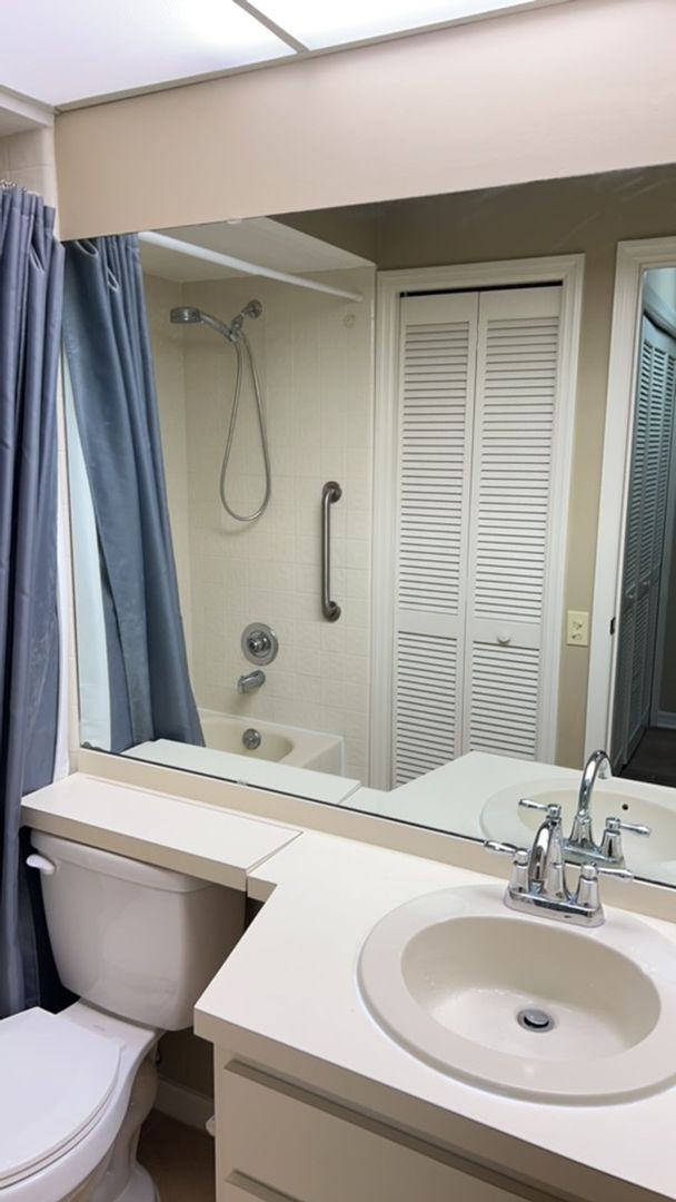Building Photo - Great 2/2 In Woodcreek Village-Sublease