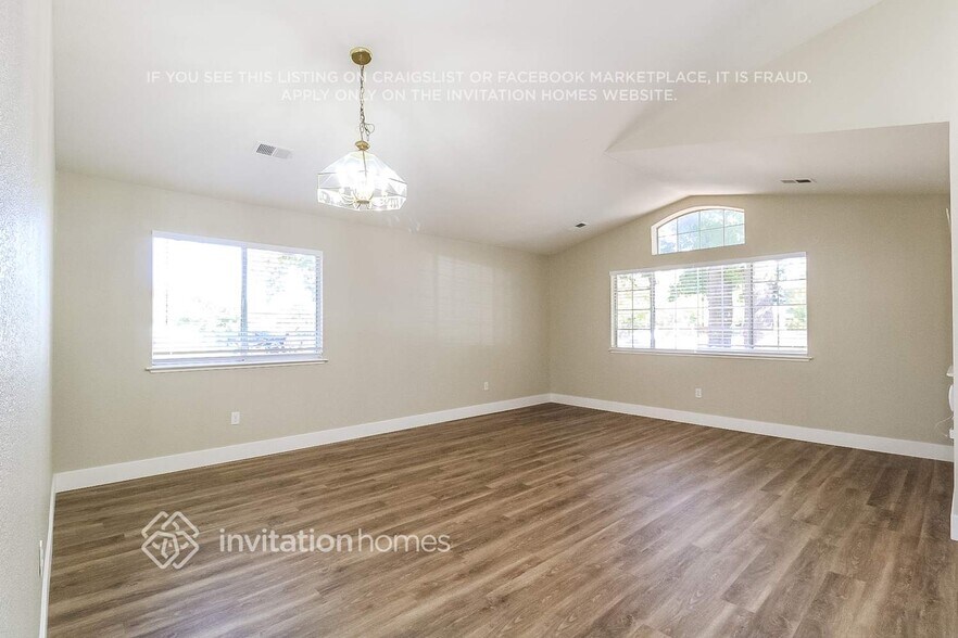 Building Photo - 1910 Rapid Falls Dr