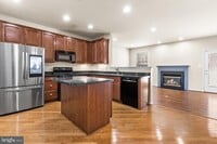 Building Photo - 271 Yorktown Ct