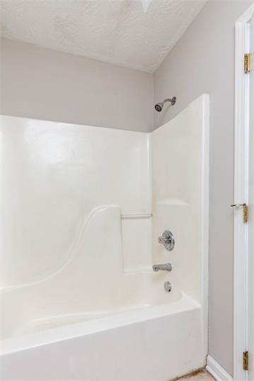 Building Photo - 300 Elkchester Cir