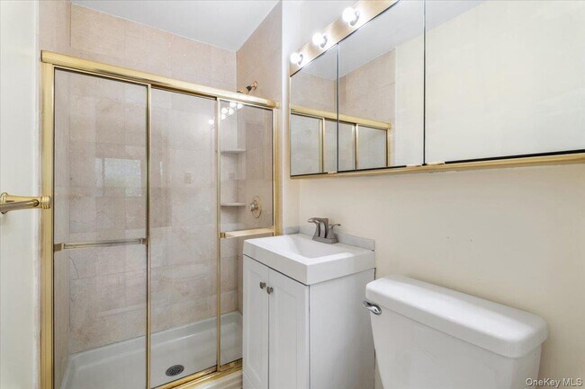 Building Photo - 356 Central Park Ave