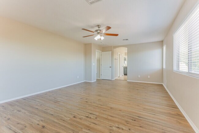 Building Photo - 3286 E Merlot St