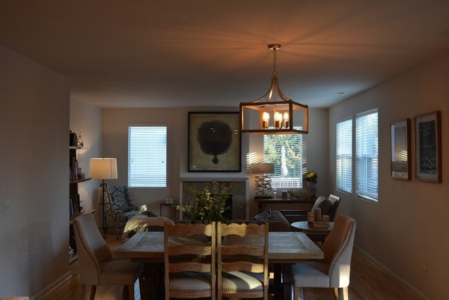 Building Photo - Amazing 4 bedroom home on Tumwater Hill!!