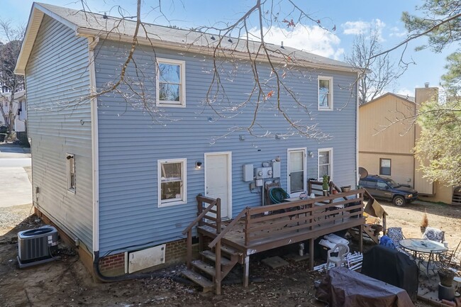 Building Photo - Move In Ready Two Bedroom Home!