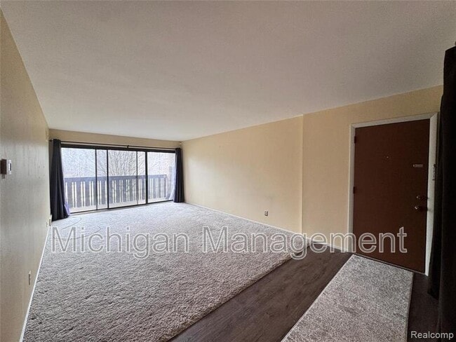 Building Photo - 2150 Pauline Blvd