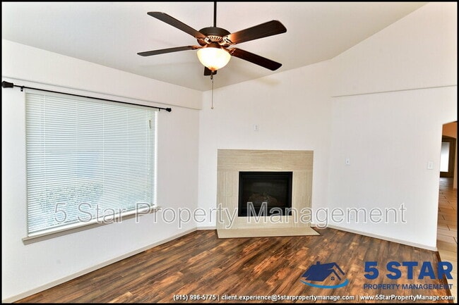 Building Photo - 5005 Moon Ranch Ln