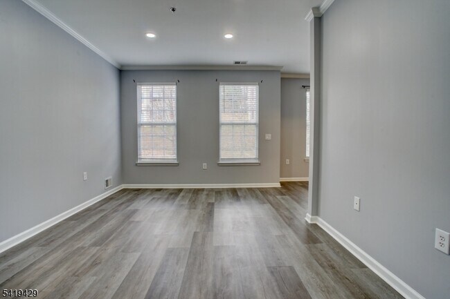 Building Photo - 15 Conover Terrace