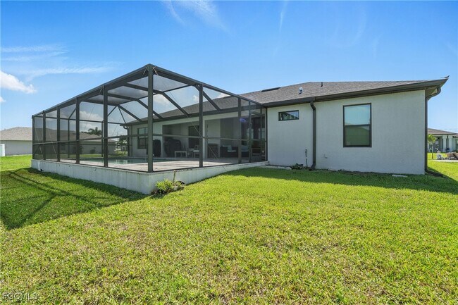 Building Photo - 1028 NW 33rd Ave