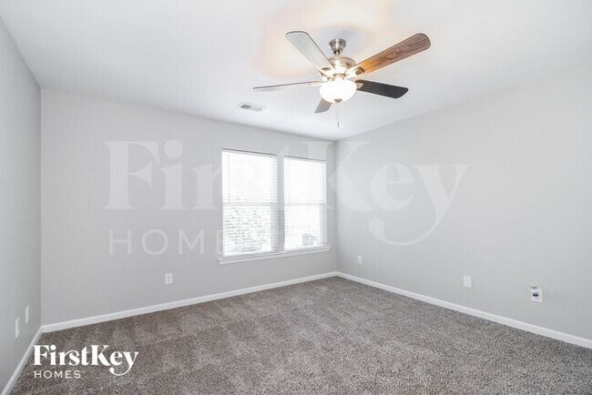 Building Photo - 4010 Shallowcreek Ct