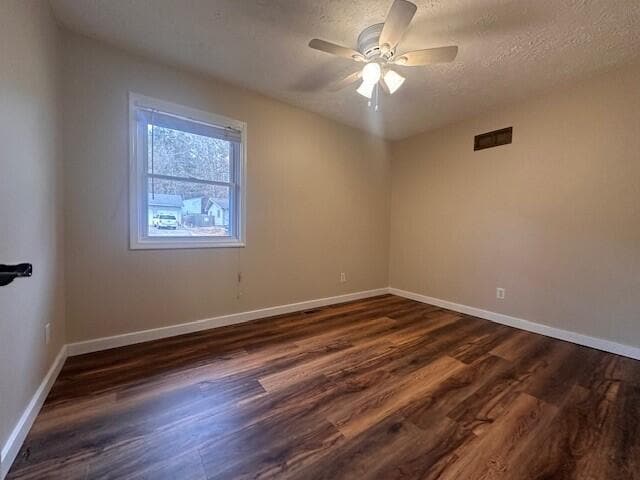 Building Photo - 622 Eiserman Ave