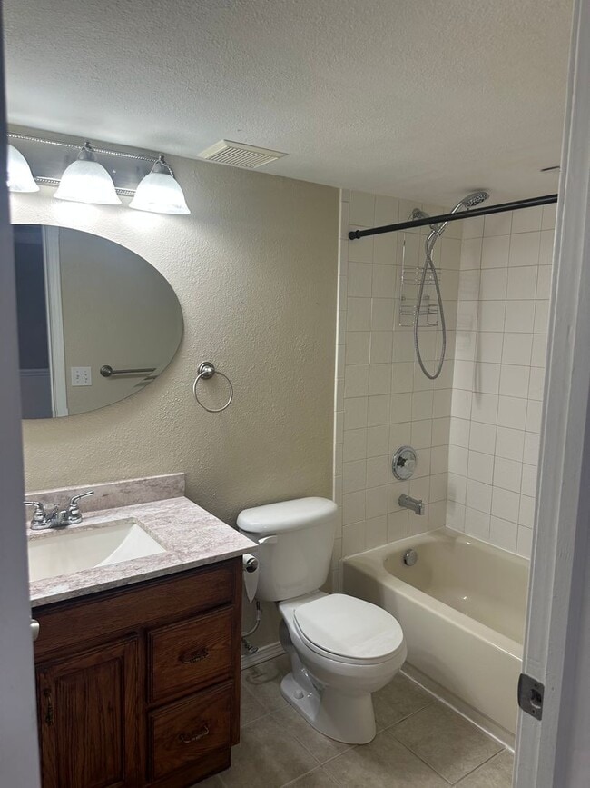 Building Photo - Spacious two-story home located in Woodmen Hills