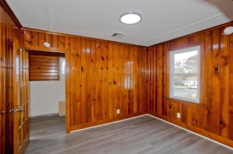 Building Photo - 30 Guertin St