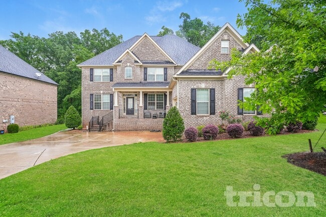 Building Photo - 252 Langshire Dr