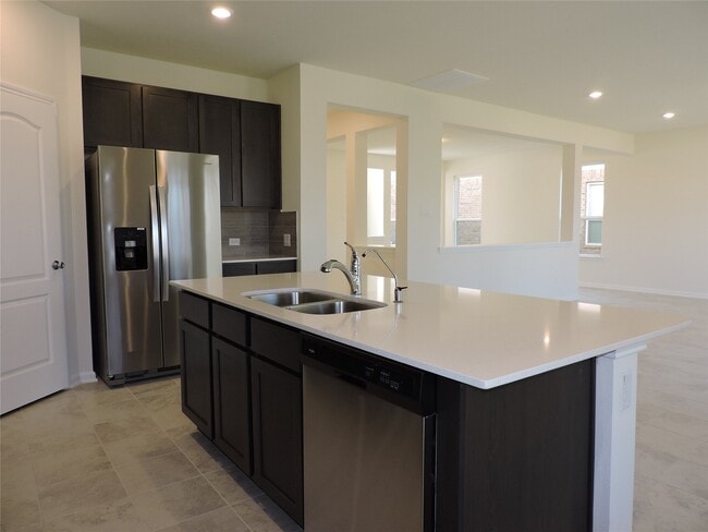 Building Photo - 1122 Epworth Ct.