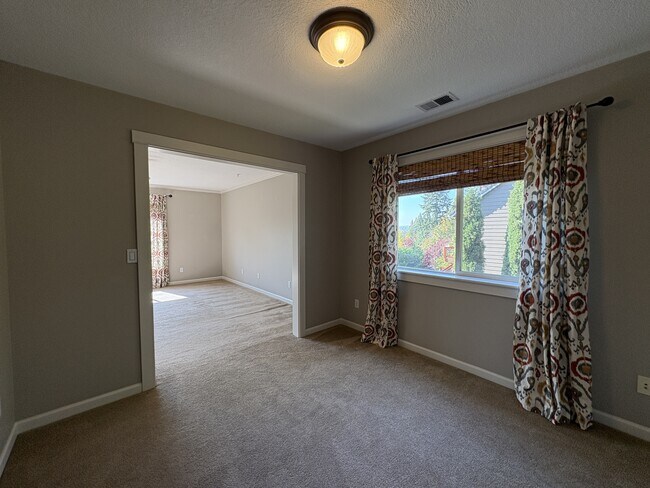 Building Photo - 10630 SW Kable St