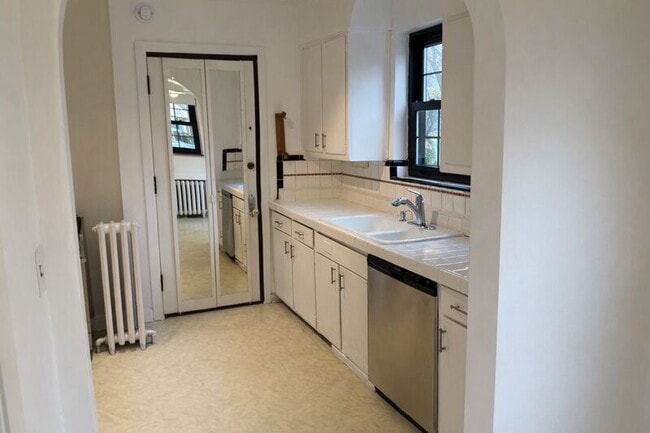 Building Photo - 3790 Grovedale Pl