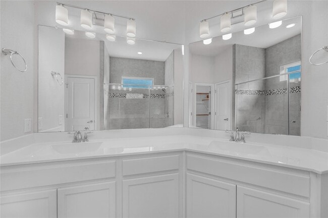 Building Photo - 9941 Comely Bnd