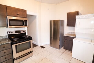 Building Photo - 2615 Eden Ave