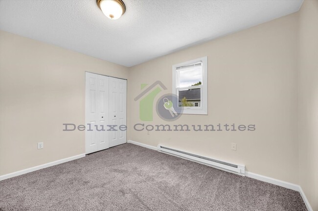 Building Photo - Darling 2 Bedroom Home in Middleville