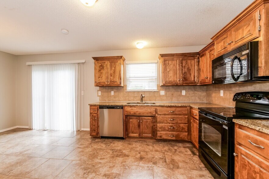 Building Photo - 515 Hibiscus Dr