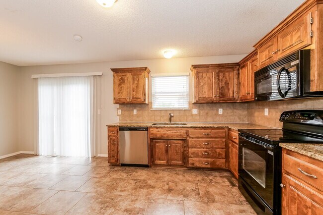 Building Photo - 515 Hibiscus Dr