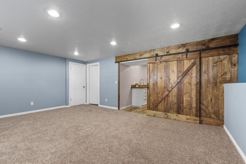 Building Photo - 609 N 1050 W
