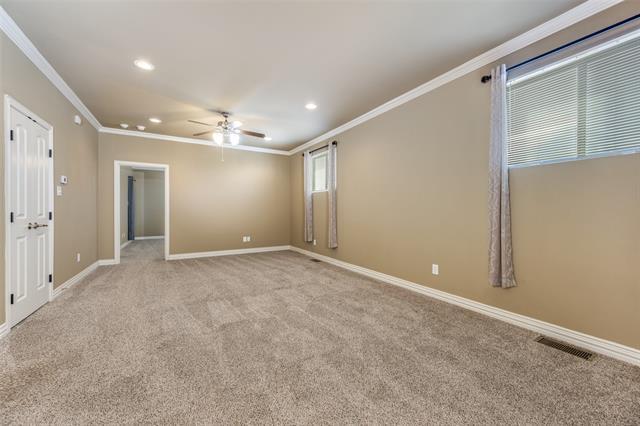 Building Photo - 212 Bolivar St