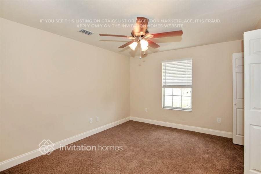 Building Photo - 17420 SW 109th Ave