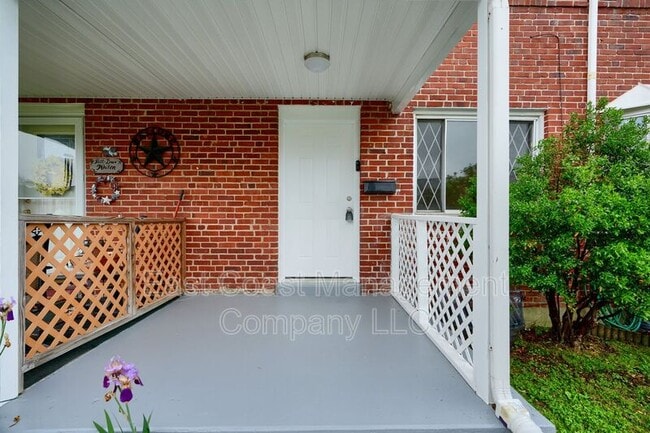 Building Photo - 1535 Chilworth Ave