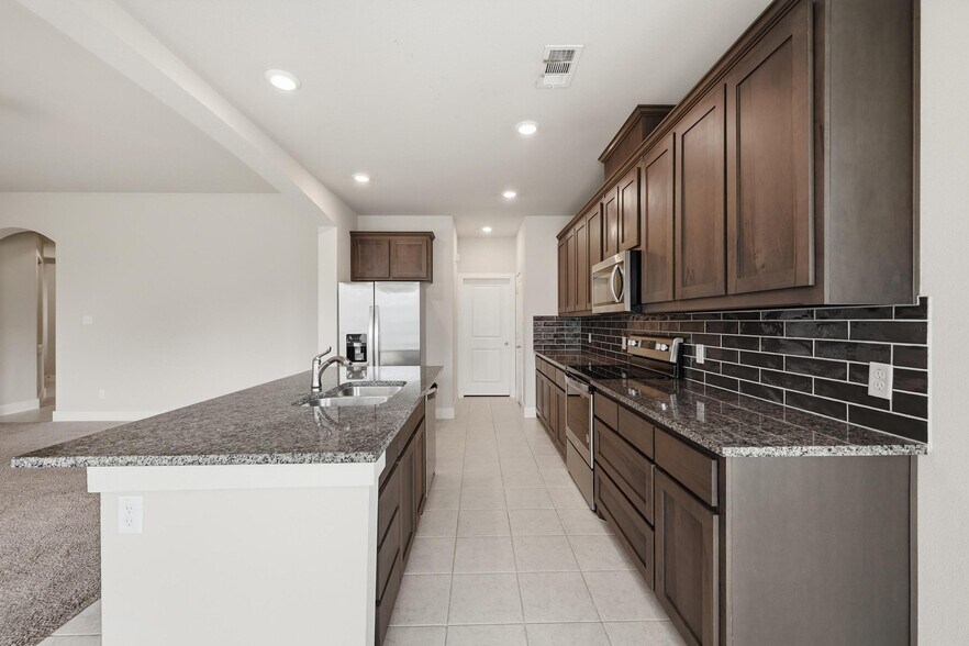 Building Photo - 3916 Trenton Pl