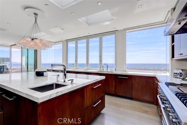 Building Photo - 3208 Ocean Dr