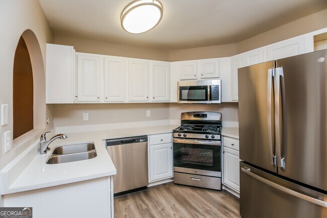 Building Photo - 1041 Crest Ridge Pl SW