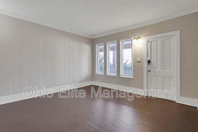 Building Photo - 2709 Sullivant Ave