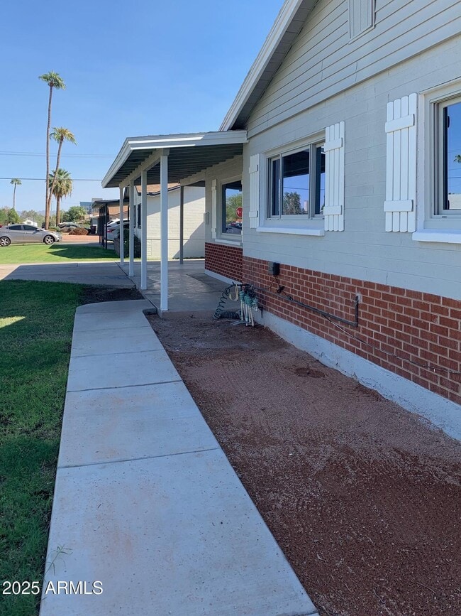 Building Photo - 6943 E Loma Land Dr